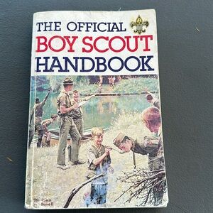 Boy Scouts of America BSA Handbook 9th Edition, 10th printing 1986